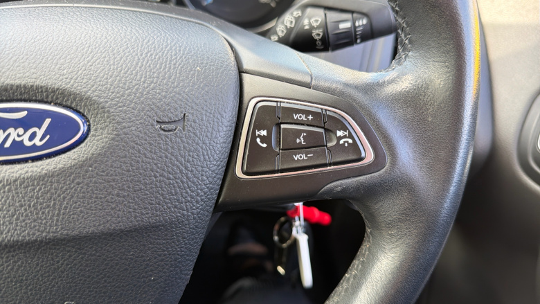 Ford Focus 1.0 EcoBoost Zetec 5dr Petrol Hatchback